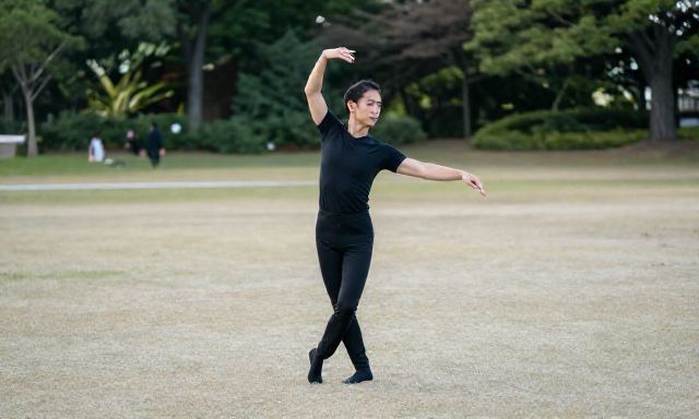 지루박 관련 이미지 - 우아한 몸짓에 담긴 리듬, 지루박과 함께하는 일상의 쉼표